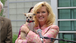 Senator Cathleen Galgiani receives award for her work to end cosmetics testing on animals.