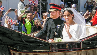 Harry and Megahn leaving Windsor on their wedding day.